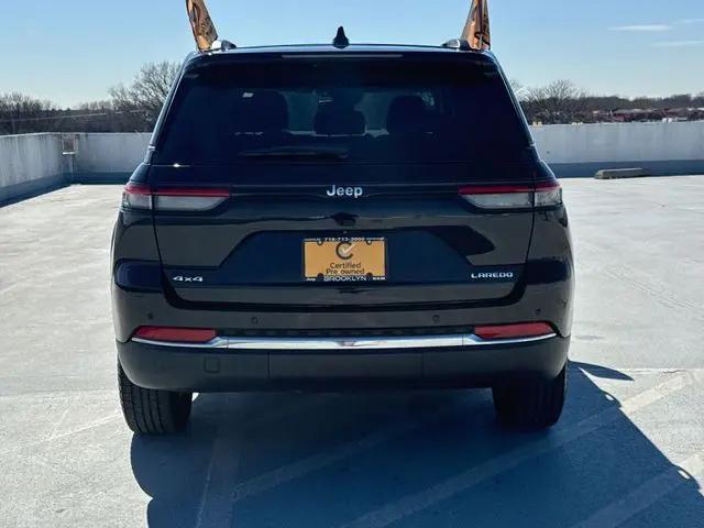 2023 Jeep Grand Cherokee Laredo 4x4