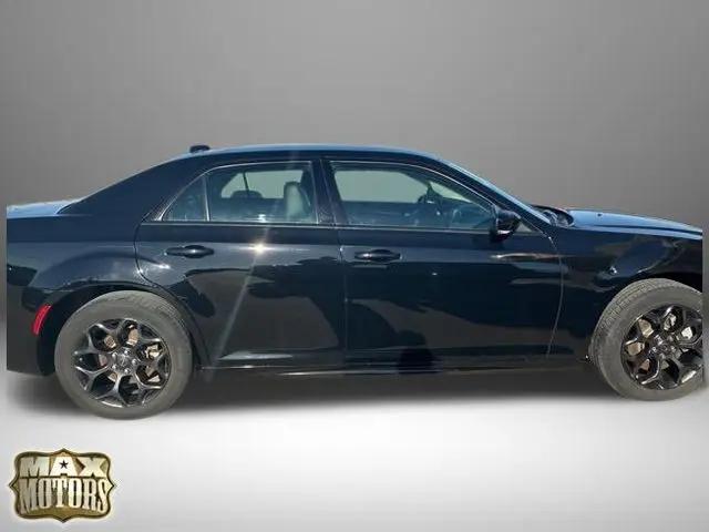 2023 Chrysler 300 Touring-L AWD