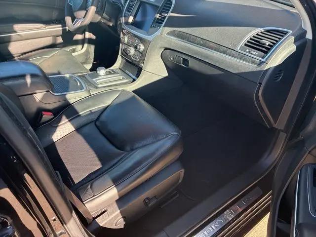 2023 Chrysler 300 Touring-L AWD