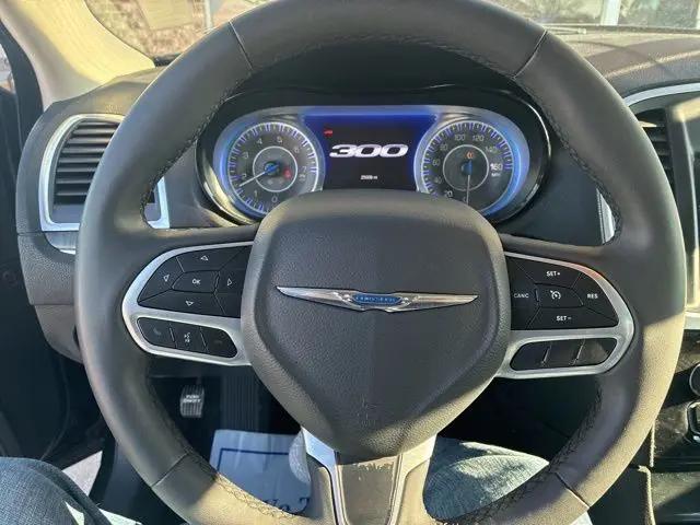 2023 Chrysler 300 Touring-L AWD