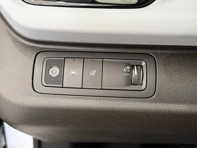 2027 Chevrolet Bolt LT FWD