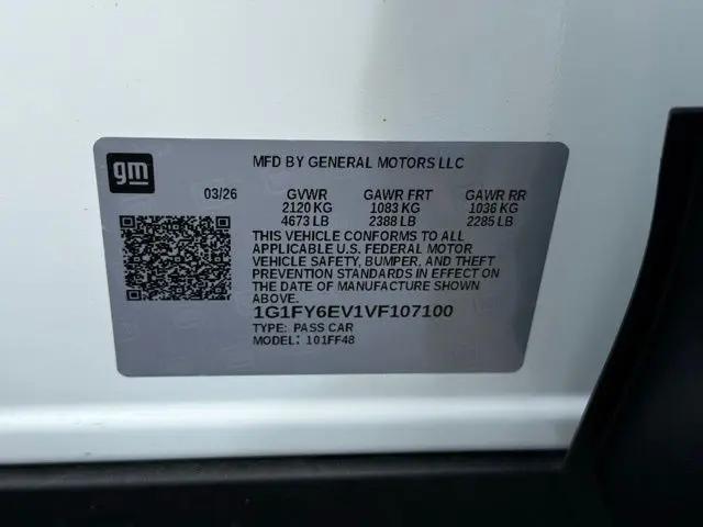 2027 Chevrolet Bolt LT FWD