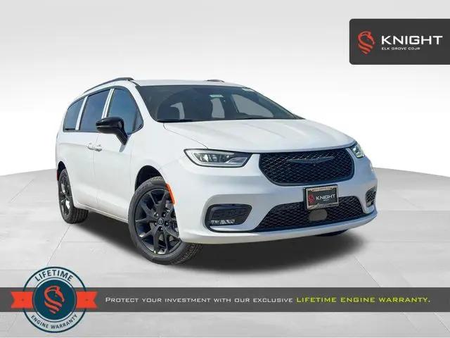 2026 Chrysler Pacifica Select AWD for sale in Elk Grove, CA