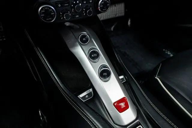 2016 Ferrari California T
