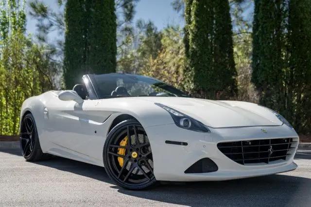2016 Ferrari California T