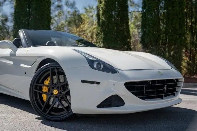 2016 Ferrari California T