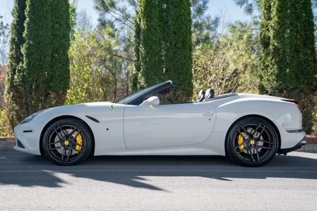 2016 Ferrari California T