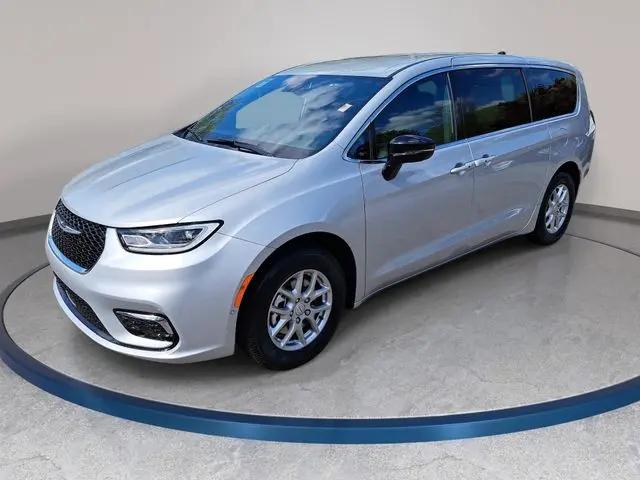 2026 Chrysler Pacifica Select for sale in Raleigh, NC