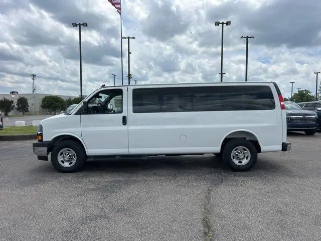 2025 Chevrolet Express Cargo Van RWD 3500 Extended Wheelbase WT