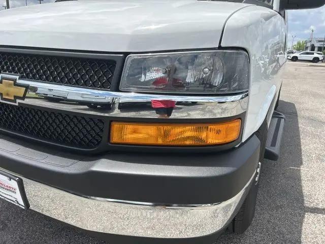 2025 Chevrolet Express Cargo Van RWD 3500 Extended Wheelbase WT
