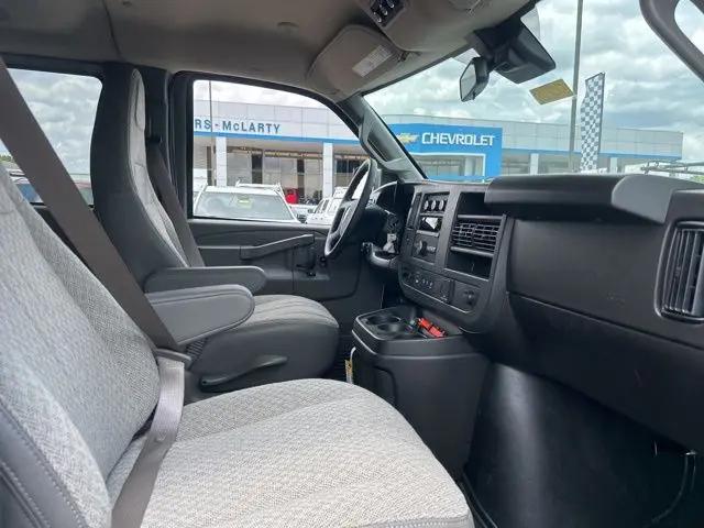 2025 Chevrolet Express Cargo Van RWD 3500 Extended Wheelbase WT