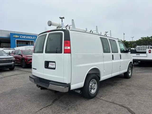2026 Chevrolet Express Cargo Van 2500 Regular Wheelbase, WT, RWD