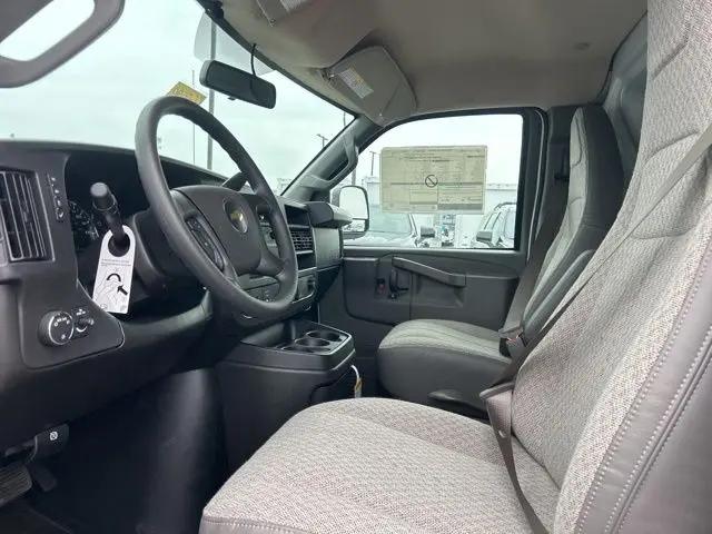 2026 Chevrolet Express Cargo Van 2500 Regular Wheelbase, WT, RWD