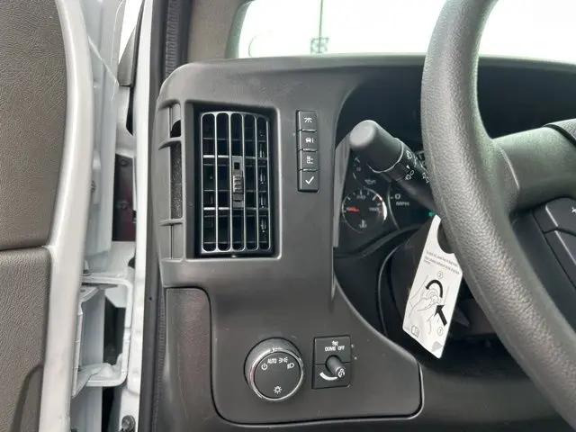 2026 Chevrolet Express Cargo Van 2500 Regular Wheelbase, WT, RWD