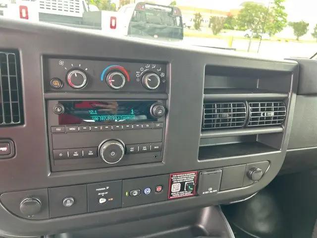 2026 Chevrolet Express Cargo Van 2500 Regular Wheelbase, WT, RWD