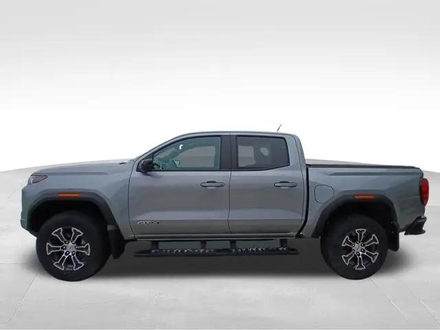 2024 GMC Canyon 4WD AT4