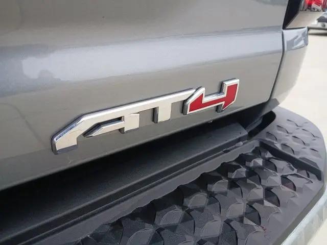 2024 GMC Canyon 4WD AT4