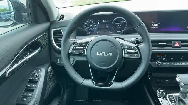 2025 Kia Seltos SX Turbo