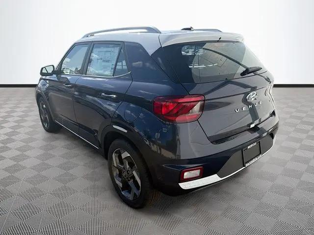 2026 Hyundai Venue SEL w/Two-Tone Roof