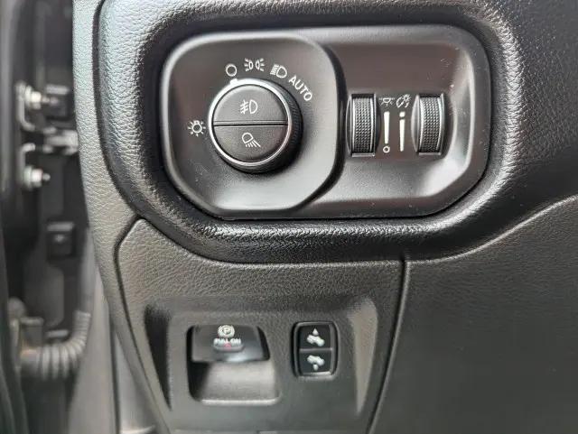2019 Ram 1500 Laramie Quad Cab 4x4 64 Box