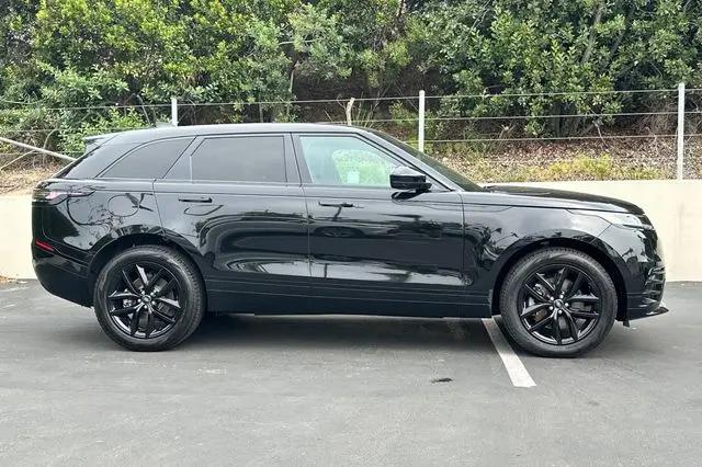 2025 Land Rover Range Rover Velar P250 Dynamic SE