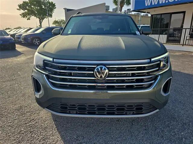2026 Volkswagen Atlas SE with Technology