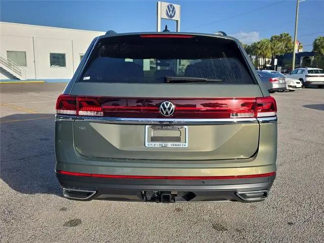 2026 Volkswagen Atlas SE with Technology