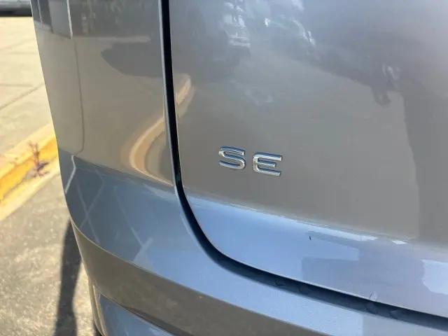 2026 Volkswagen Atlas Cross Sport SE with Technology
