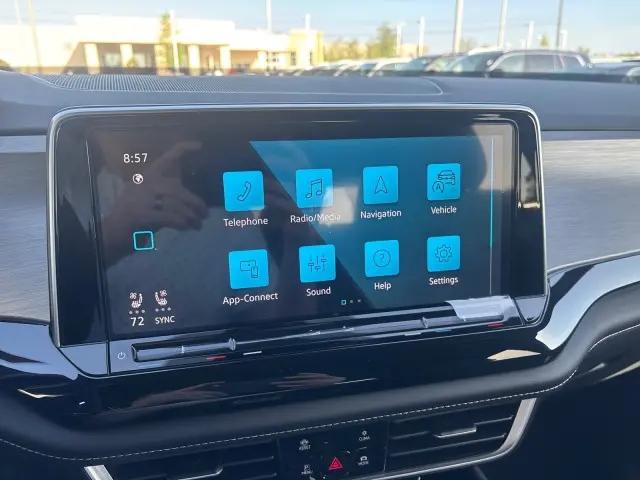 2026 Volkswagen Atlas Cross Sport SE with Technology