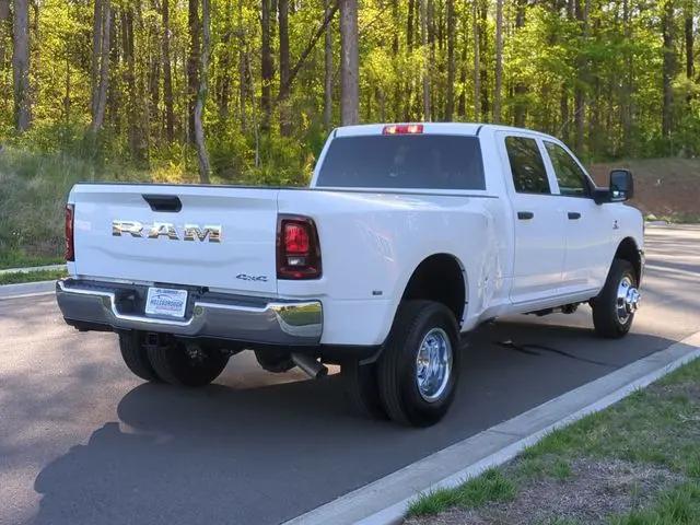 2026 Ram 3500 Tradesman Crew Cab 4x4 8' Box