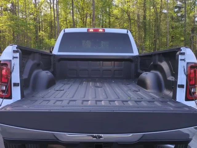 2026 Ram 3500 Tradesman Crew Cab 4x4 8' Box
