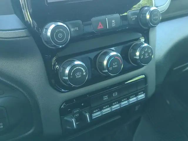 2026 Ram 3500 Tradesman Crew Cab 4x4 8' Box