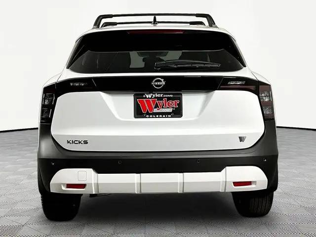 2026 Nissan Kicks SV