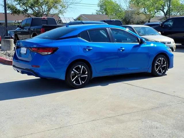 2024 Nissan Sentra SV Xtronic CVT