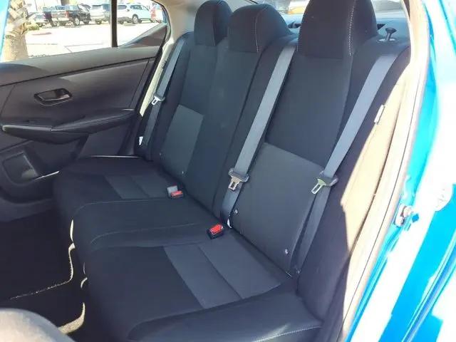 2024 Nissan Sentra SV Xtronic CVT