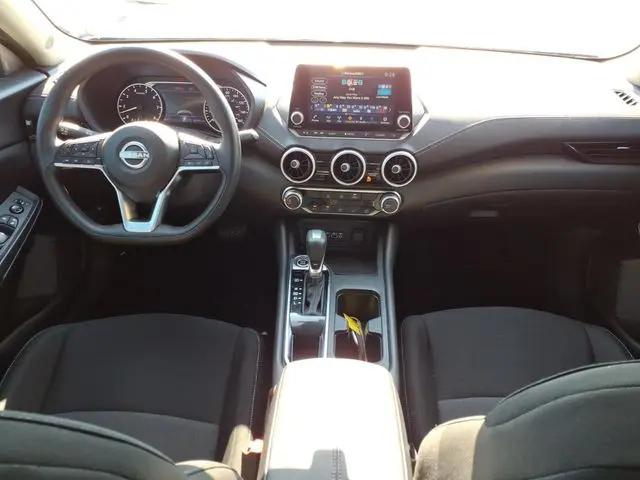 2024 Nissan Sentra SV Xtronic CVT