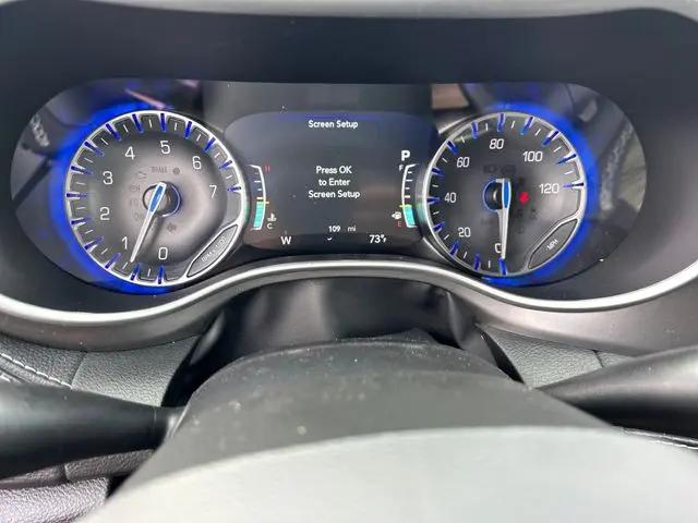 2026 Chrysler Pacifica Select AWD