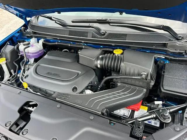 2026 Chrysler Pacifica Select AWD