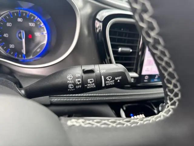 2026 Chrysler Pacifica Select AWD