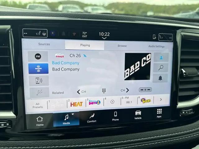 2026 Chrysler Pacifica Select AWD