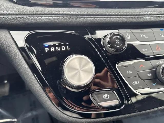 2026 Chrysler Pacifica Select AWD