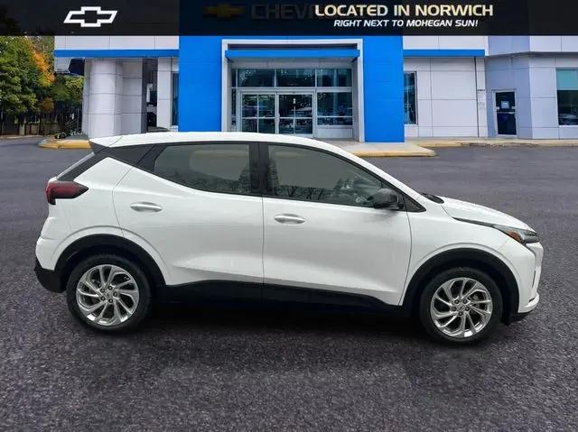 2027 Chevrolet Bolt LT FWD