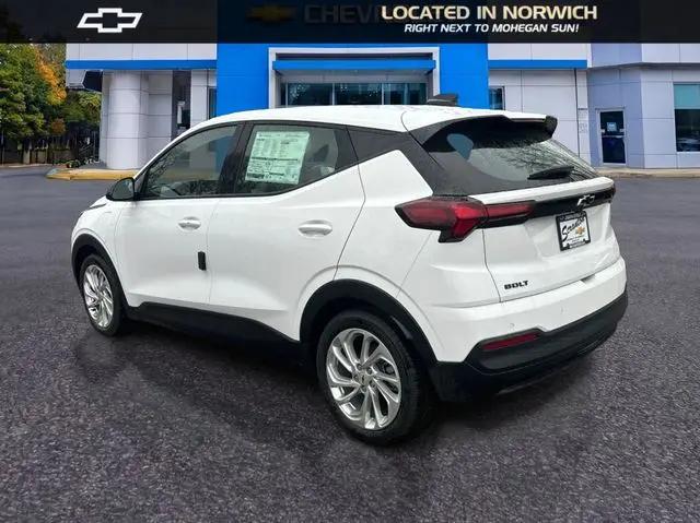 2027 Chevrolet Bolt LT FWD