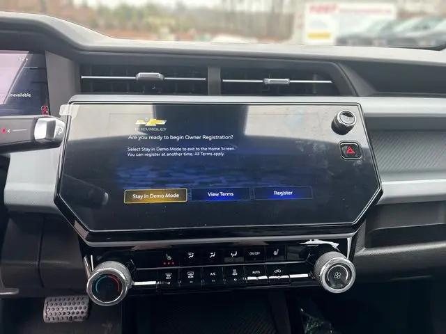 2027 Chevrolet Bolt LT FWD
