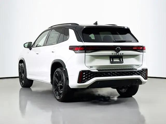 2026 Volkswagen Tiguan SE R-Line Black