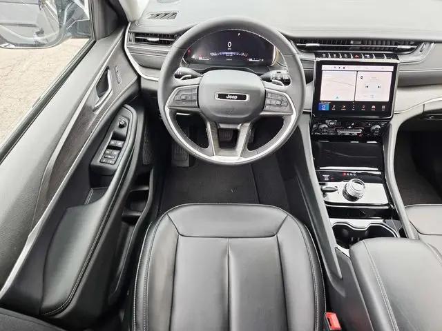 2023 Jeep Grand Cherokee L Limited 4x4
