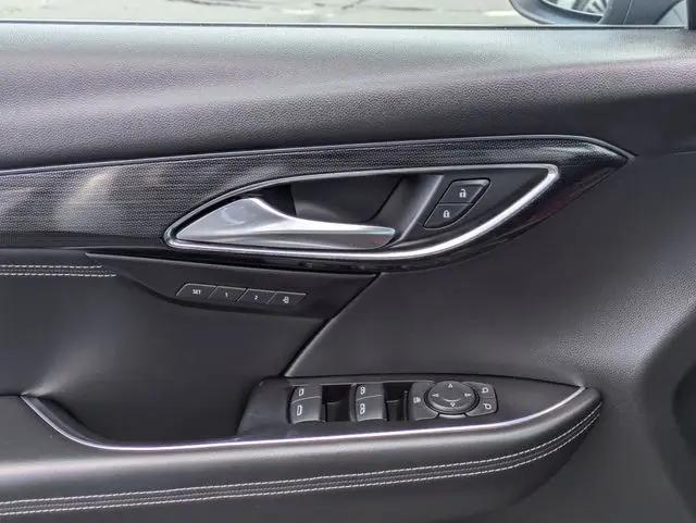 2023 Buick Envision Essence AWD
