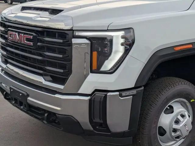 2026 GMC Sierra 3500HD Pro