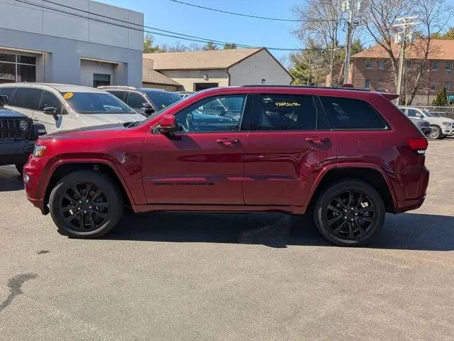 2022 Jeep Grand Cherokee Laredo X 4x4