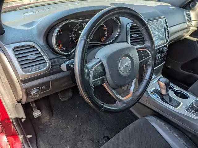 2022 Jeep Grand Cherokee Laredo X 4x4